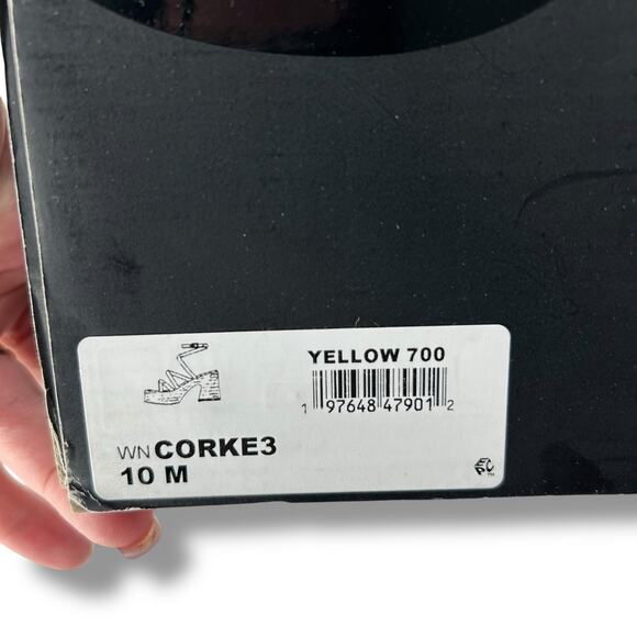 NEW Nine West Strappy Gold Platform Heels Size 10 Square Toe Retro Ankle Wrap - Picture 7 of 12